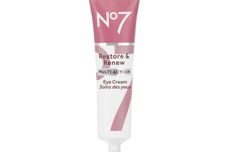 No7 Restore & Renew Multi Action Eye Cream – Skin Renewing Under Eye Cream for Puffiness & Dark Circles – Moisturizing Formula for Wrinkles (15ml)
